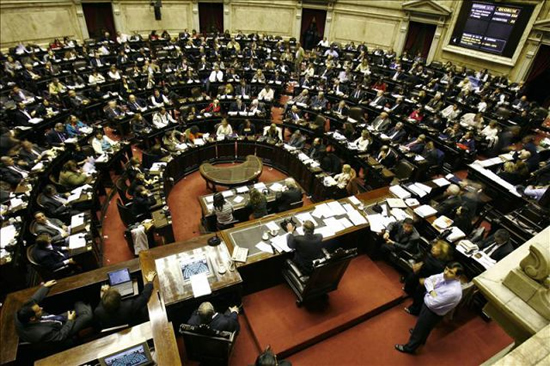 El Congreso se prepara para debatir una Ley clave para la actividad de las estaciones de servicio