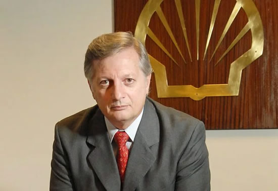 Shell cambia de mando pero no de rumbo