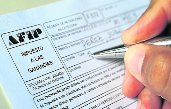 Las estaciones de servicio, superposición de impuestos y su relación con el Estado