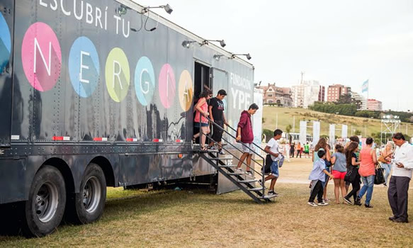 La Fundación YPF lleva su trailer interactivo de la energía a la costa