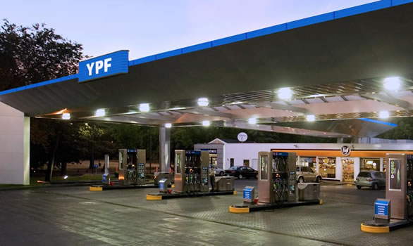 Las estaciones de servicio propias de YPF obtuvieron millonarias ganancias durante 2015