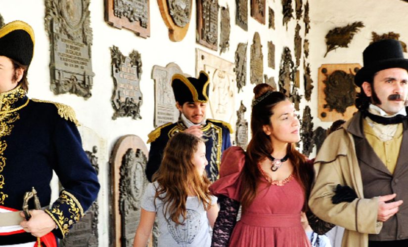 CAPACITACION: “ATENCIÓN AL TURISTA PARA EL BICENTENARIO”