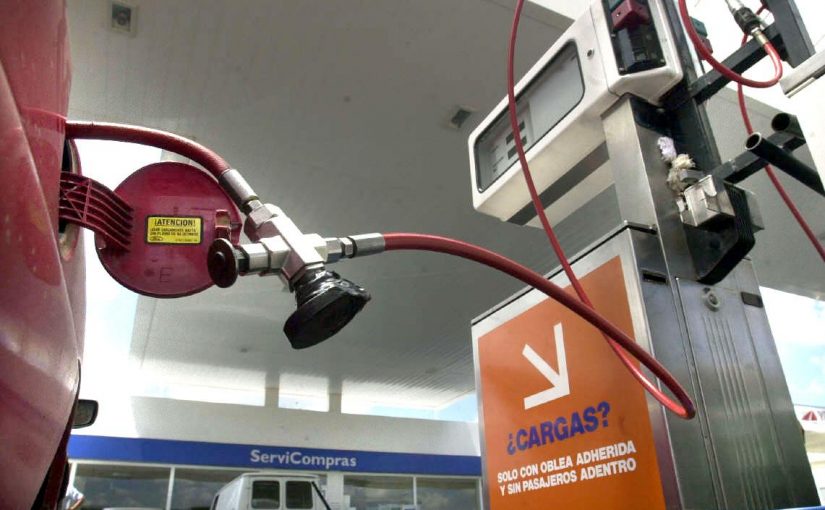 Pagar bajo protesto: Por nuevo esquema impositivo una estación de GNC gasta 60 mil pesos mensuales más que antes