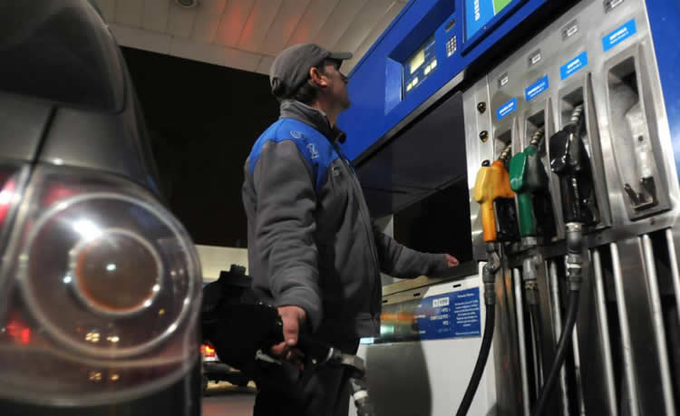 Caen las ventas de combustibles en Estaciones de Servicio