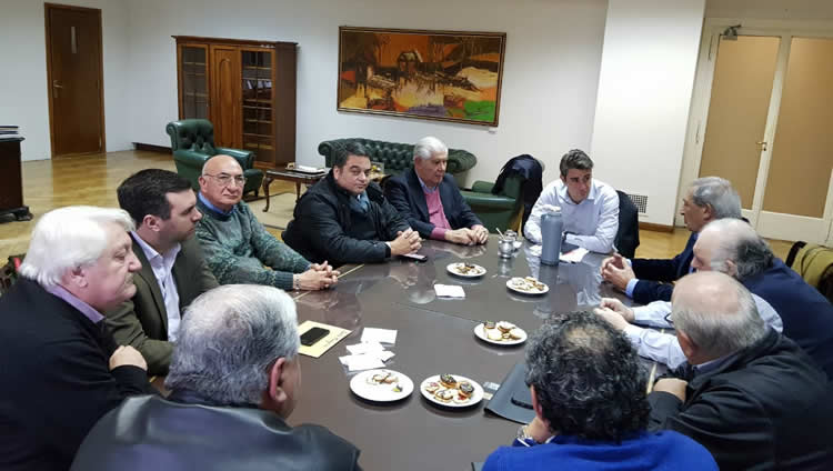 El Ministro de Energía se comprometió a fomentar la producción de combustibles