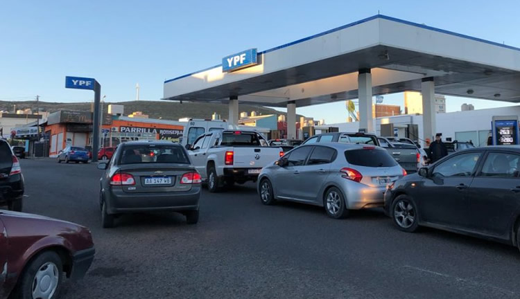 Diferencia de precios entre petroleras
