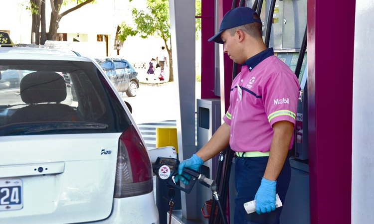 Cuestión de precio: Crecieron las ventas de las petroleras con los combustibles de menor valor