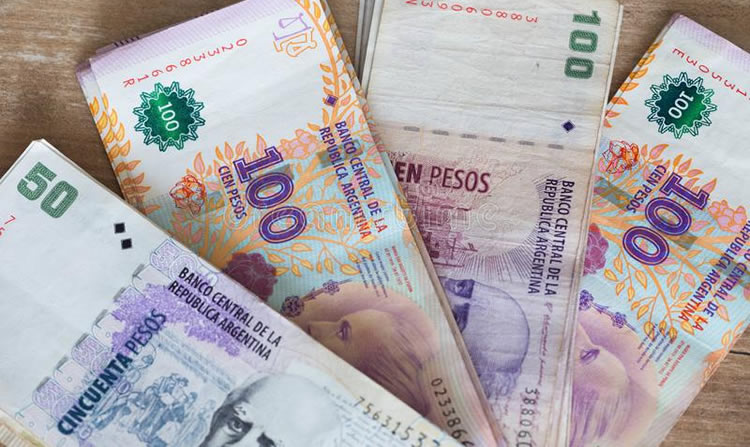 En medio de la polémica, algunos expendedores comenzaron a pagar el Bono de fin de año