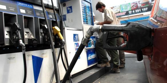 Desde el 1 de abril suben las naftas y las tarifas de gas