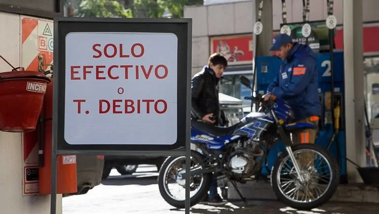 Por qué las Estaciones de Servicio no pueden cobrar recargo con tarjetas de crédito