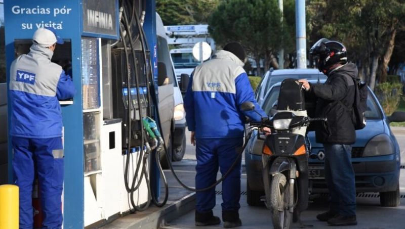 En el cierre del año, aplicaron un nuevo aumento en los combustibles