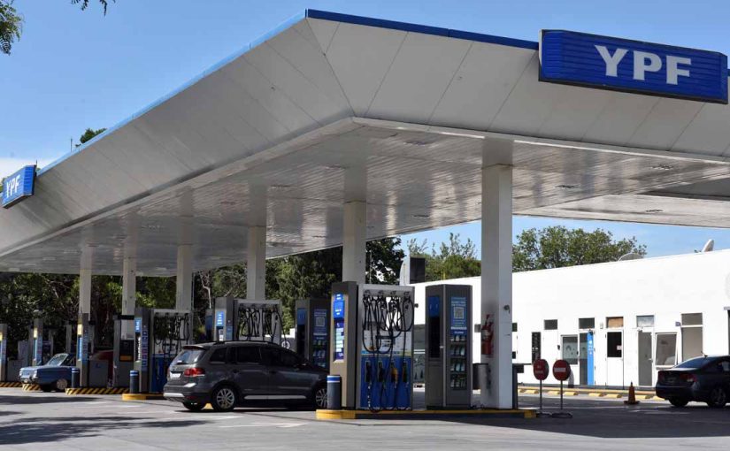 Postergan hasta fin de año el aumento al impuesto a los combustibles
