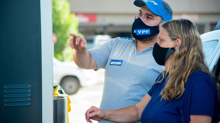 YPF construye una nueva cultura para brindar la mejor atención al cliente en sus Estaciones de Servicio