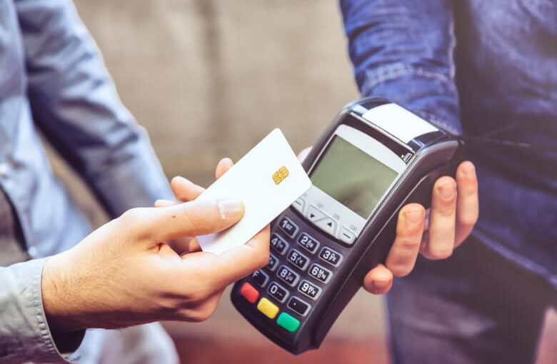 Falta de liquidez en estaciones de servicio