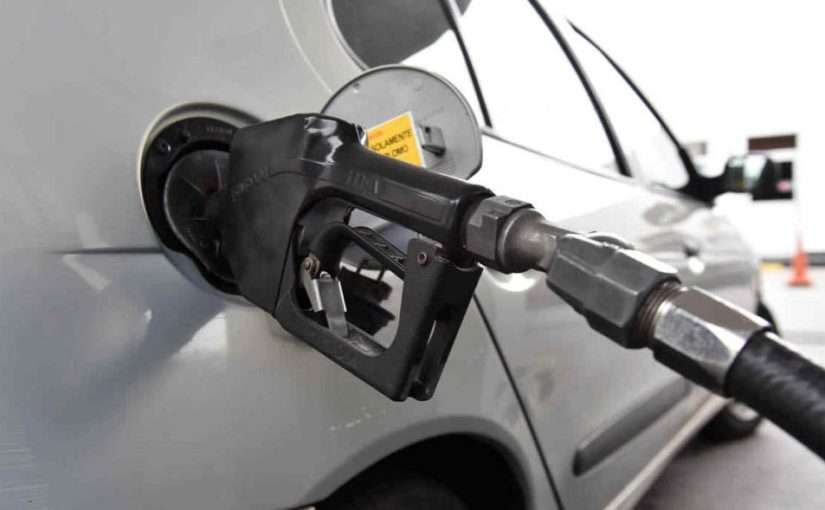 El gobierno habilitó subas en los combustibles desde el 1 de junio